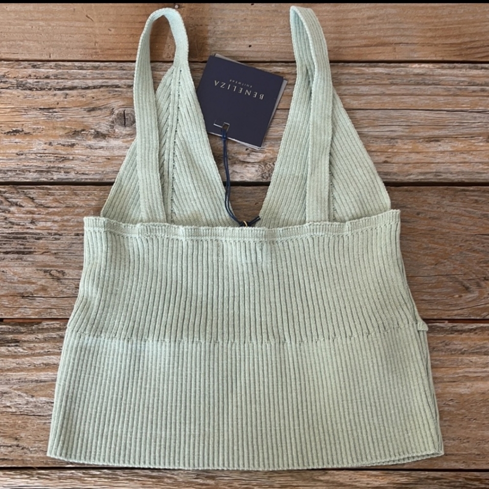 Beneliza knitwear crop top M